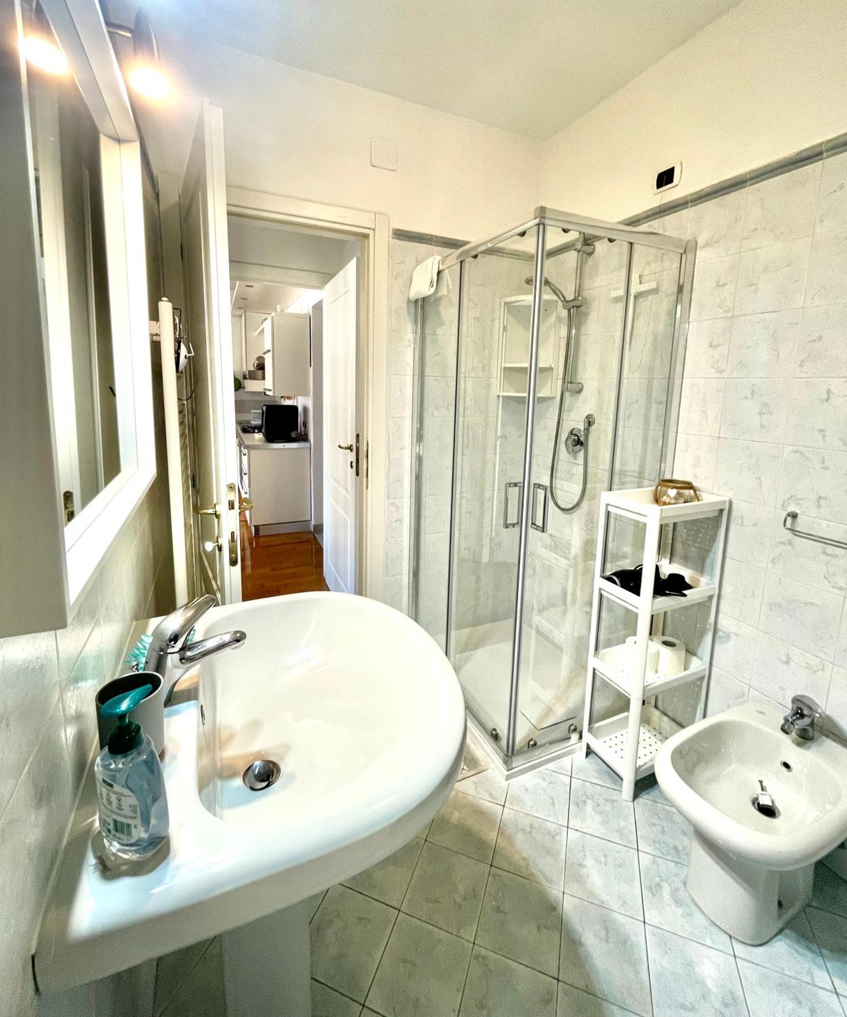 Ledonia Apartment Леричі Екстер'єр фото