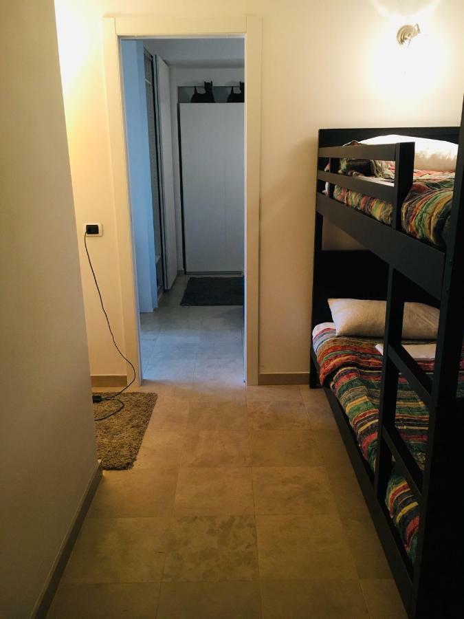 Ledonia Apartment Леричі Екстер'єр фото